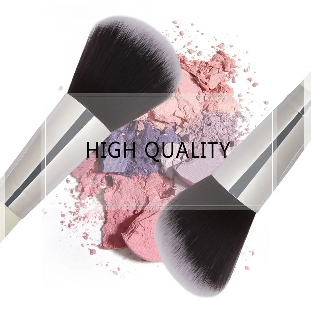 Glaze & Gloss 
Essential Eyeshadow & Eyeliner Brush Kit
