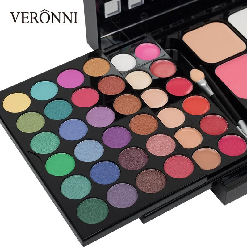 Glaze & Gloss Professional Makeup Kit