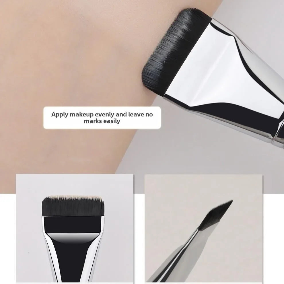 Glaze & Gloss Perfect Flat-Head Foundation Brush