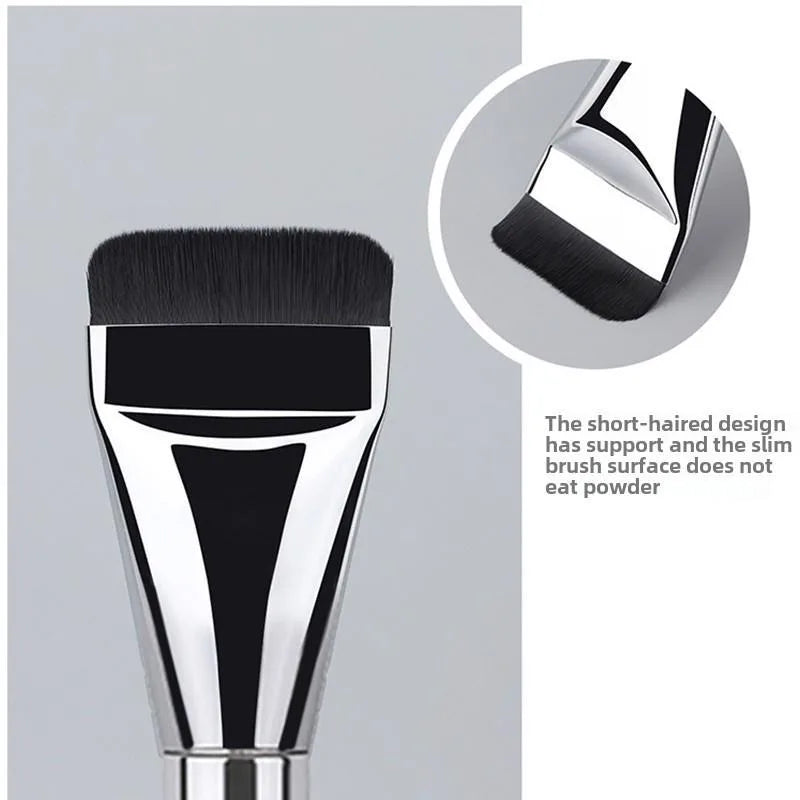 Glaze & Gloss Perfect Flat-Head Foundation Brush
