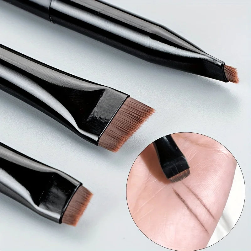 Glaze & Gloss Ultra-Thin Precision Eyeliner Brush