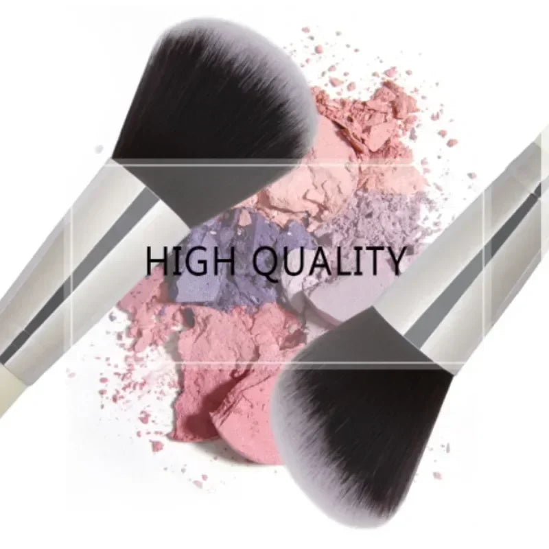 Glaze & Gloss 
Essential Eyeshadow & Eyeliner Brush Kit